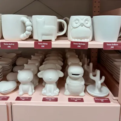 Photo des pièces de céramique avec leur prix