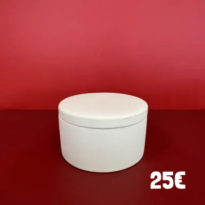 Photo des pièces de céramique avec leur prix