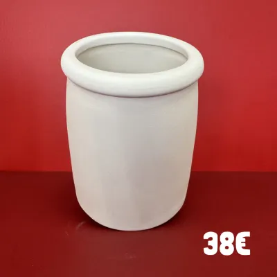 Photo des pièces de céramique avec leur prix