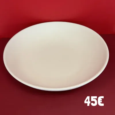 Photo des pièces de céramique avec leur prix