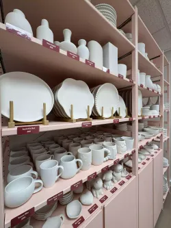 Photo des pièces de céramique à peindre